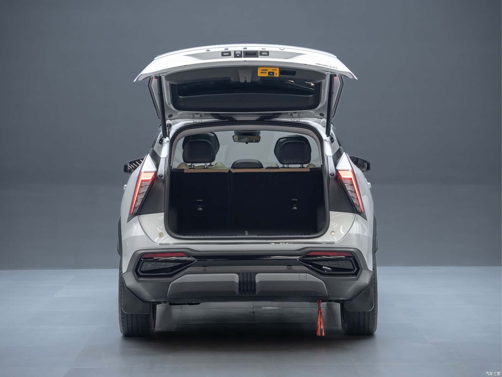 Geely Boyue, 2022 8