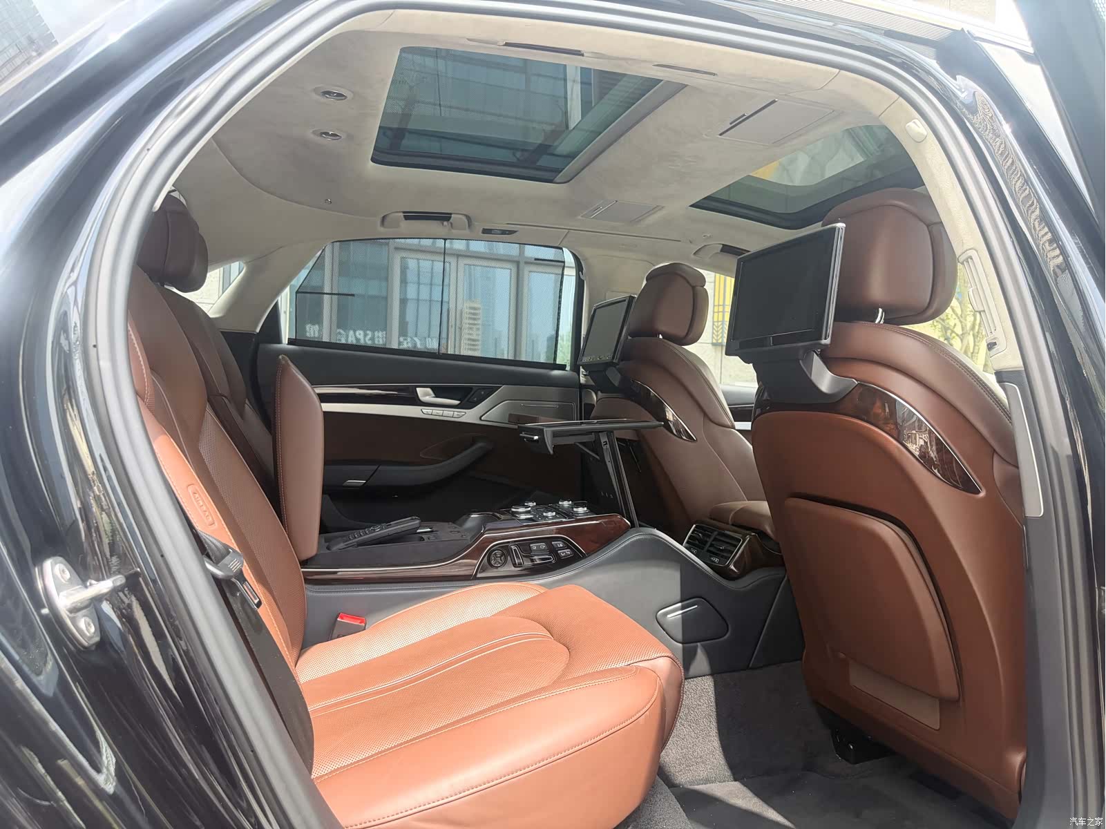 Audi A8L, 2016 11