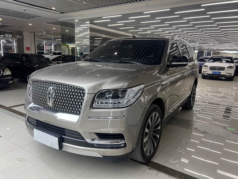 Lincoln Navigator