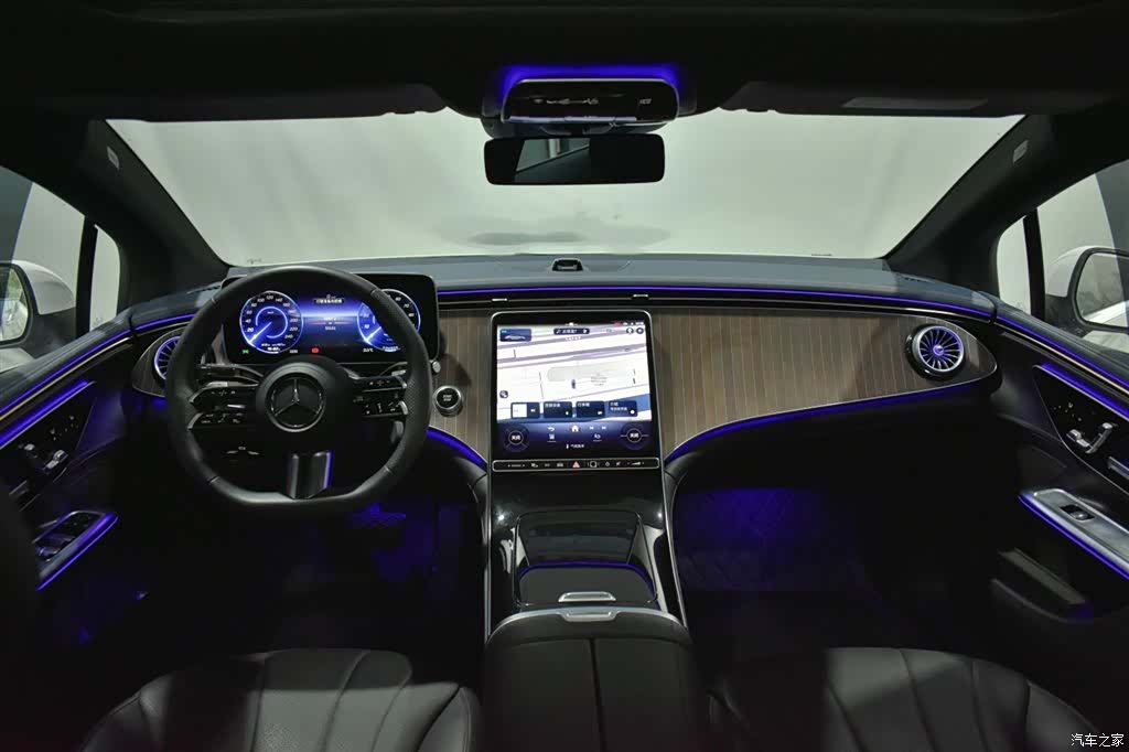Mercedes-Benz EQE, 2023 все фото