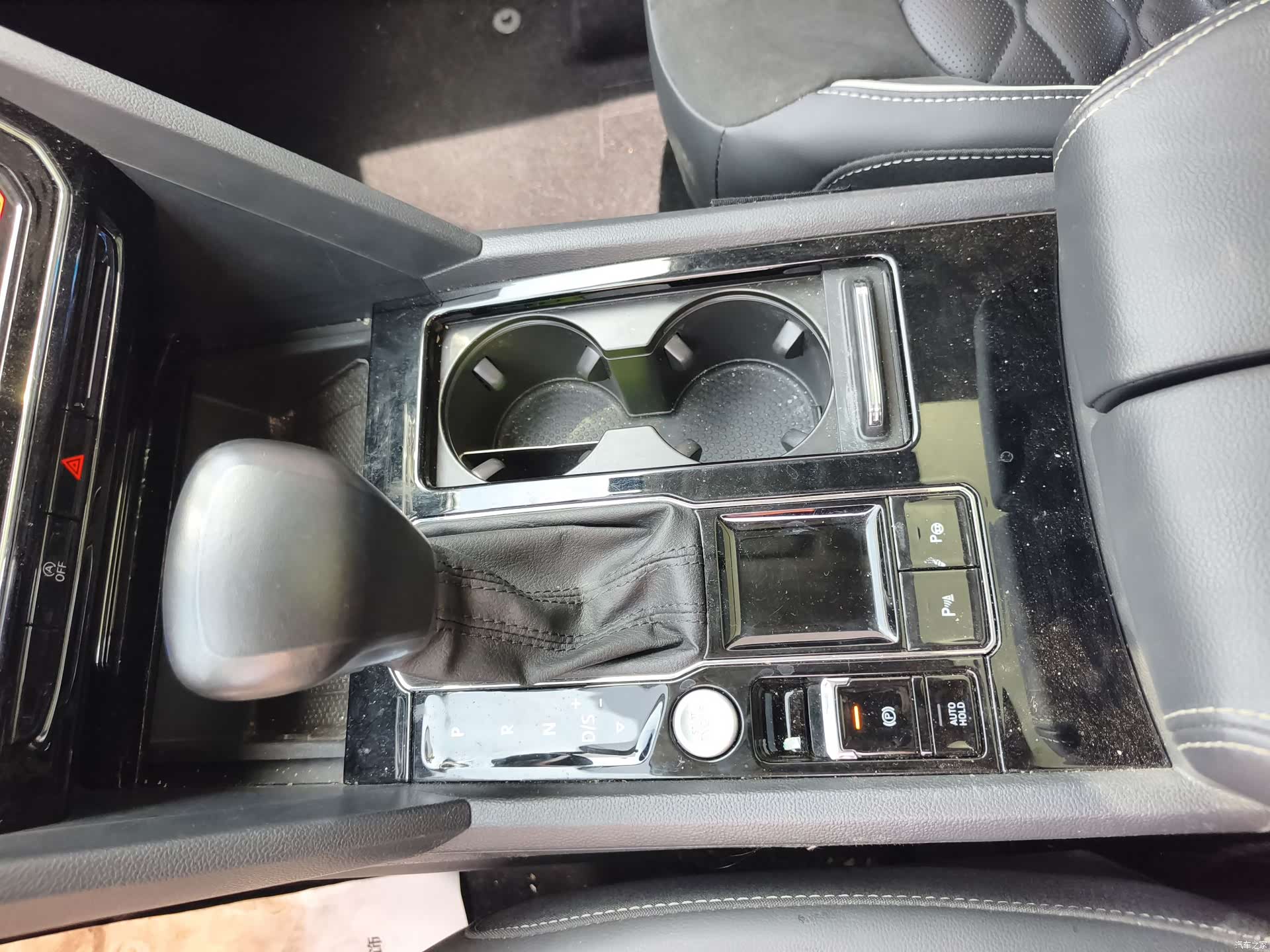 Volkswagen Teramont X, 2019 14