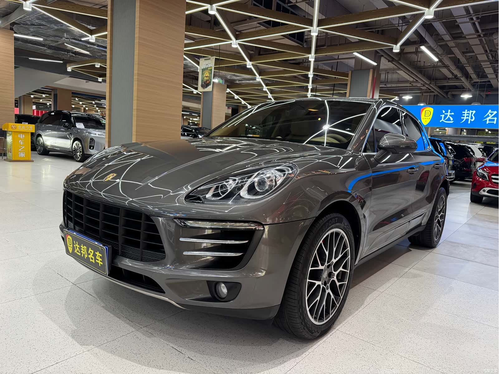 Porsche Macan, 2015 1