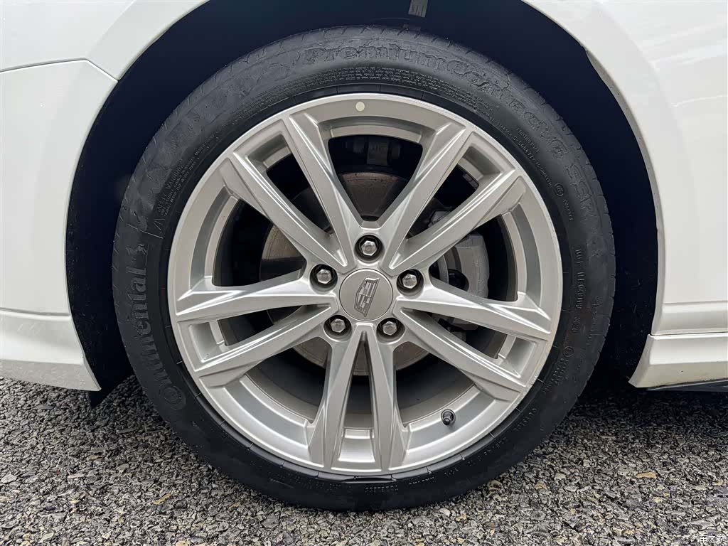 Cadillac CT4, 2021 35