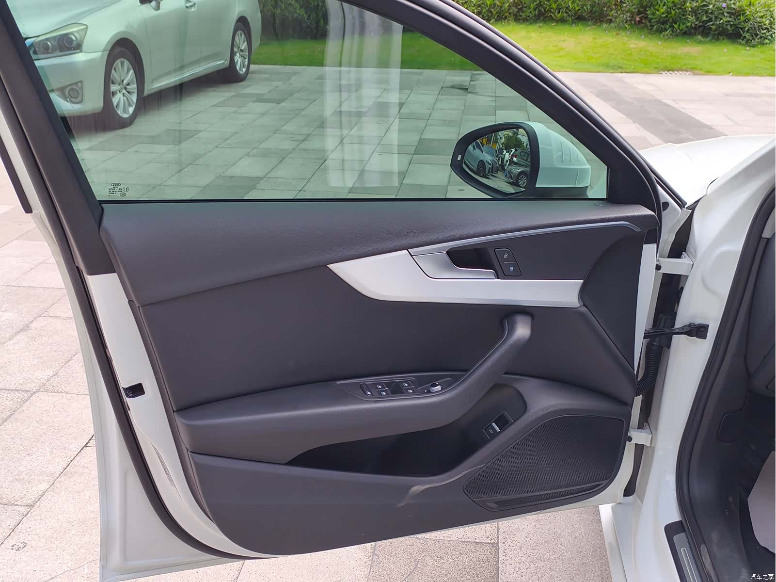 Audi A4L, 2018 13