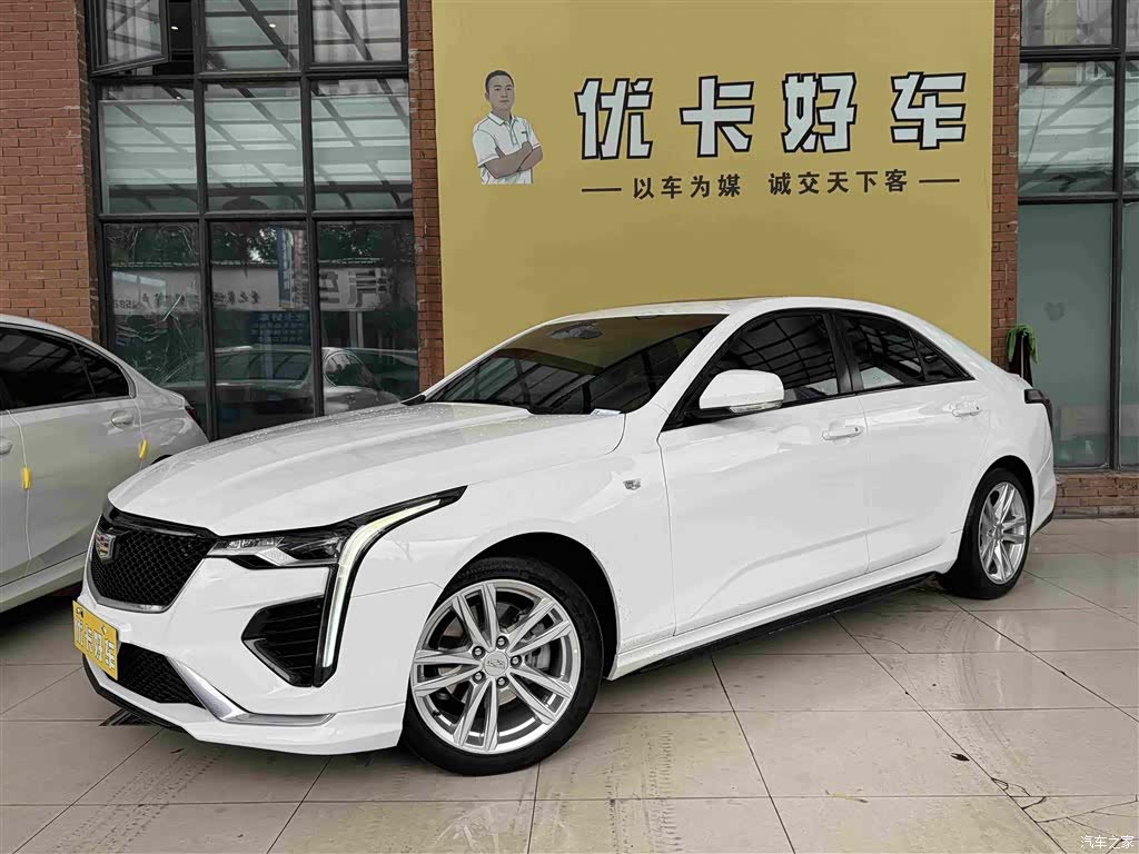 Cadillac CT4