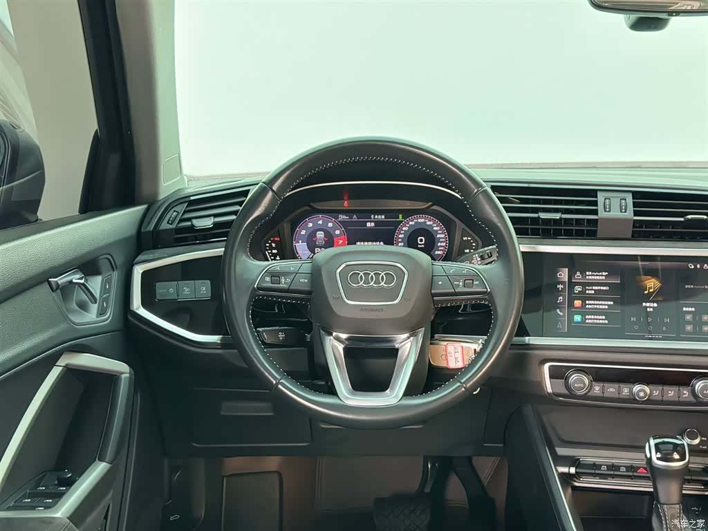 Audi Q3, 2022 17