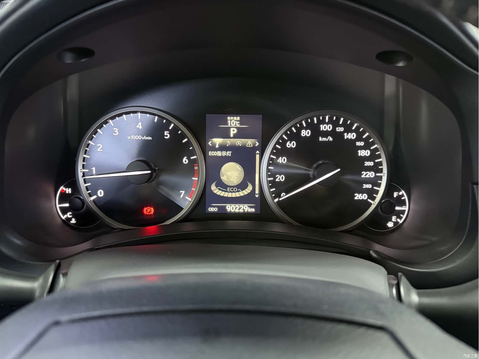 Lexus NX, 2015 13