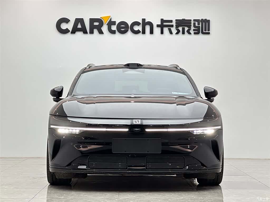Zeekr 007, 2025 7