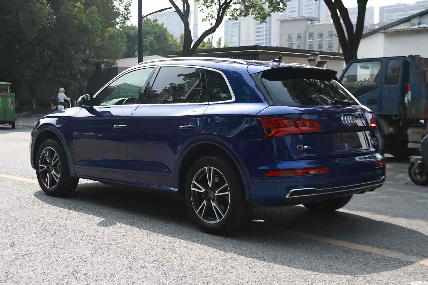 Audi Q5L, 2018 все фото