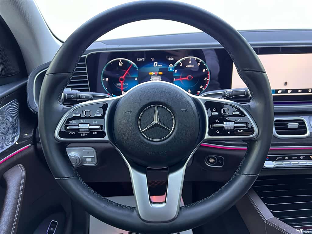 Mercedes-Benz GLE, 2023 11