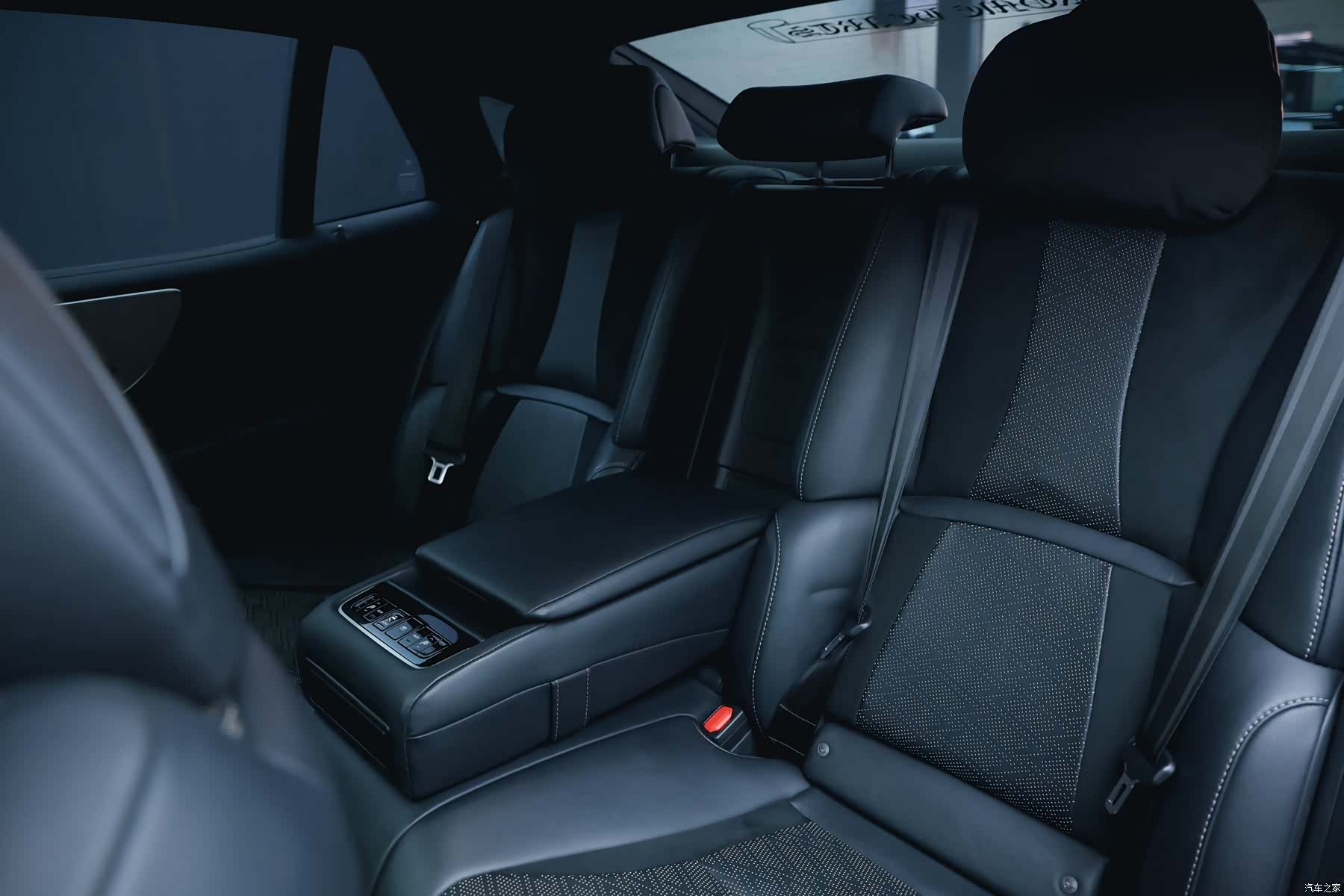 Lexus LS, 2018 19