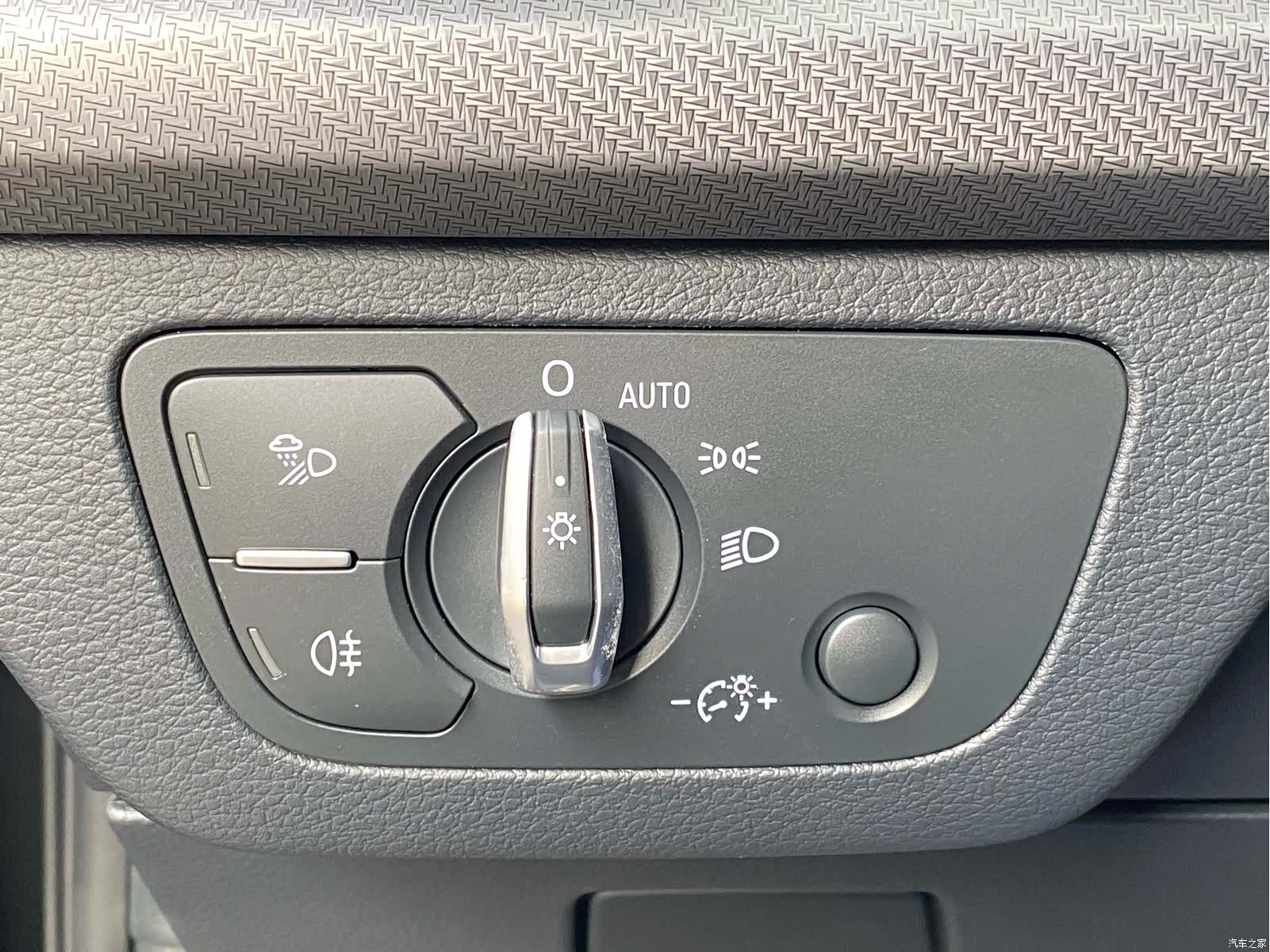 Audi Q5L, 2024 17