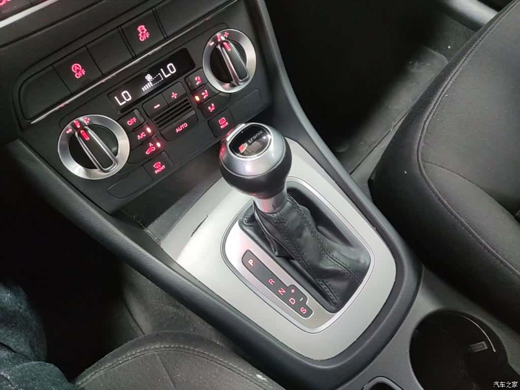 Audi Q3, 2015 14
