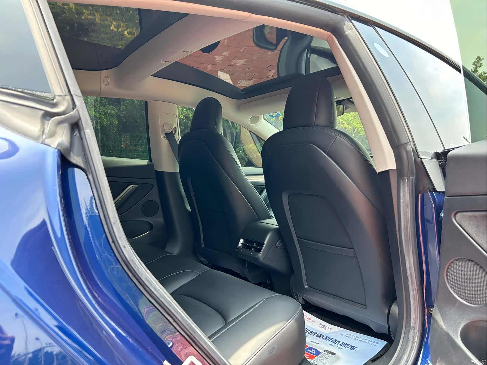 Tesla Model 3, 2021 11