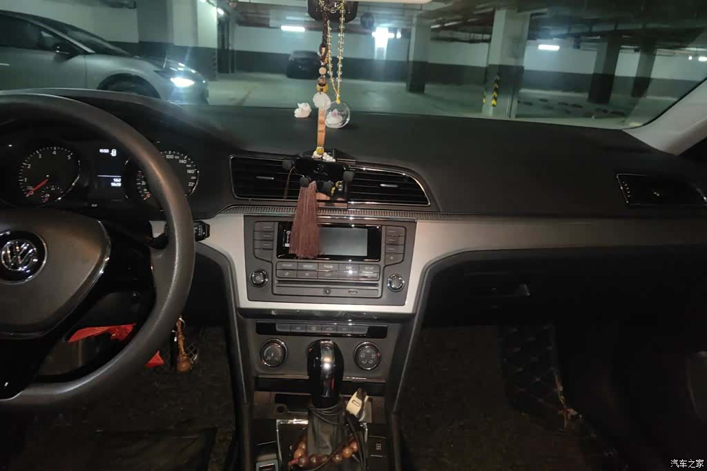 Volkswagen Lamando, 2016 13
