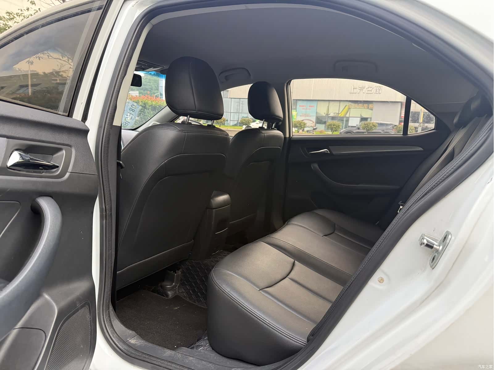 Roewe 360, 2018 8