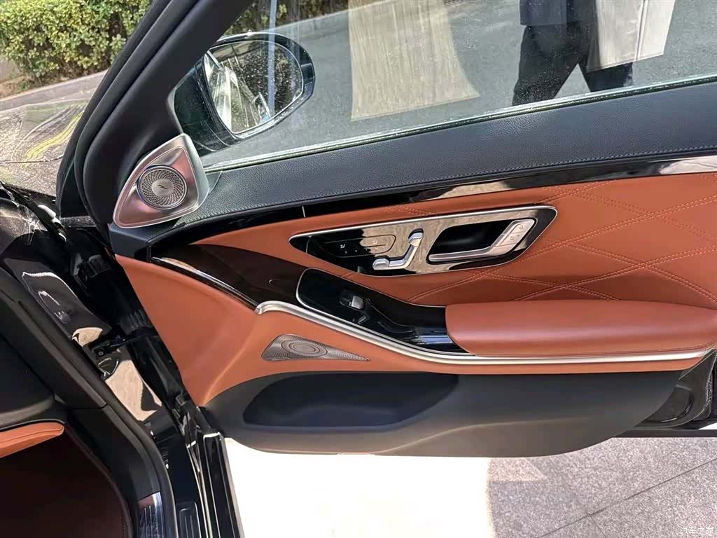 Maybach S-Class, 2021 4