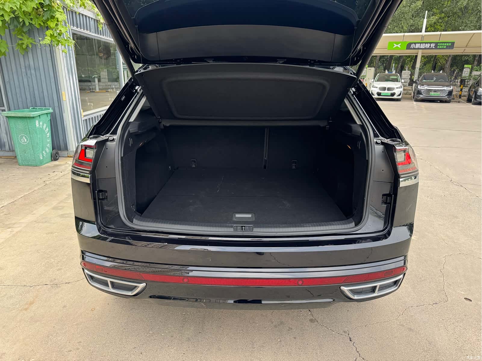 Volkswagen Teramont X, 2023 11