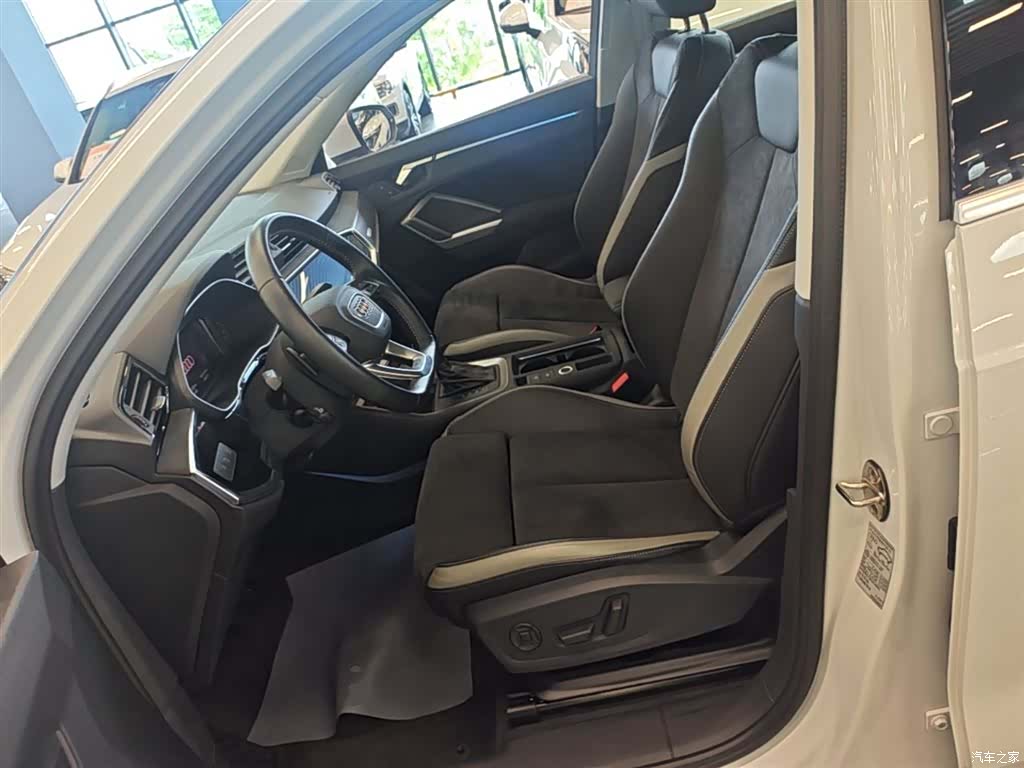 Audi Q3, 2026 15