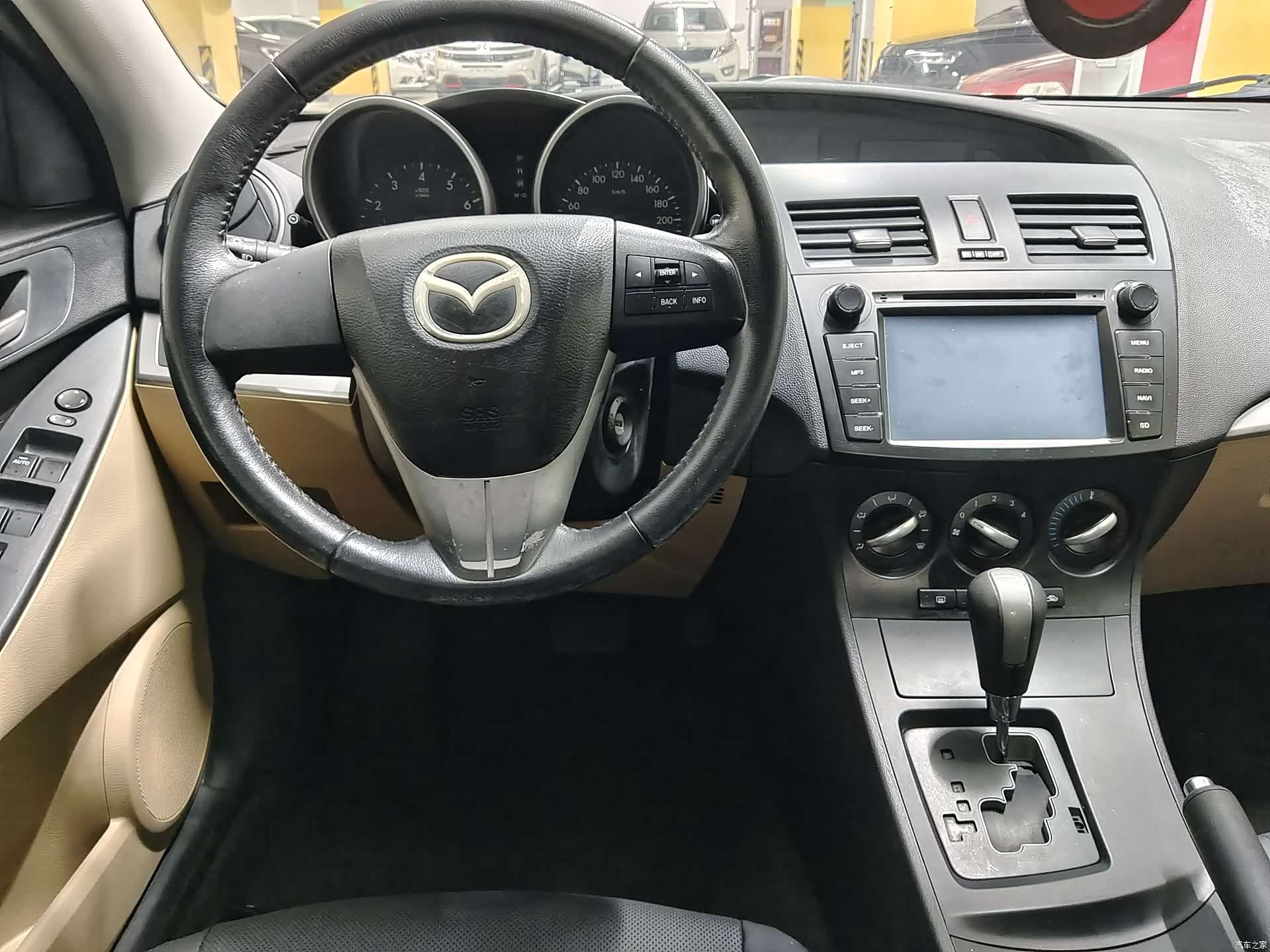 Mazda 3, 2013 9