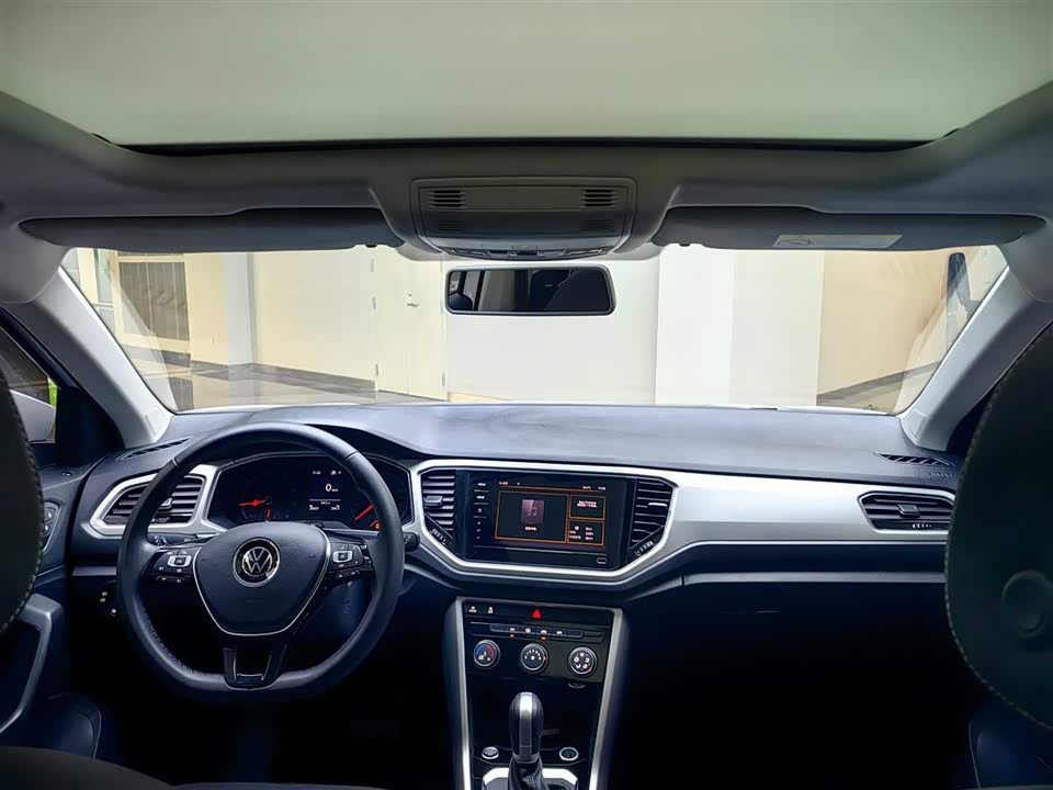 Volkswagen T-ROC exploring Songs Volkswagen T-ROC exploring Songs