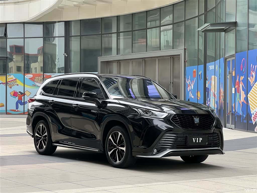 Toyota Crown, 2022 2