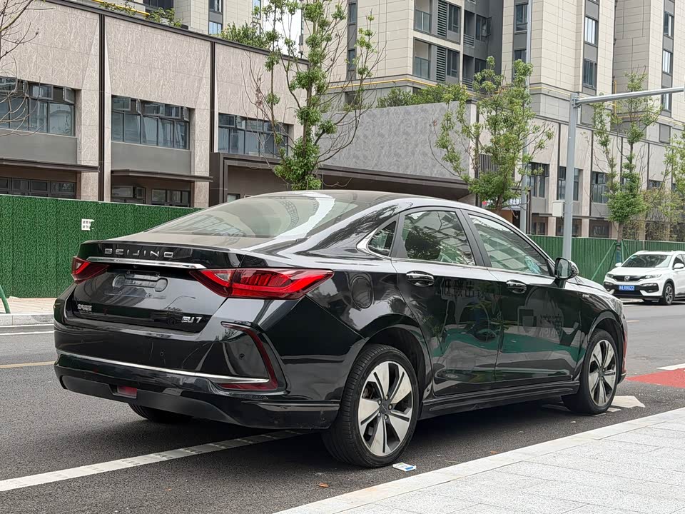 BAIC Beijing EU7