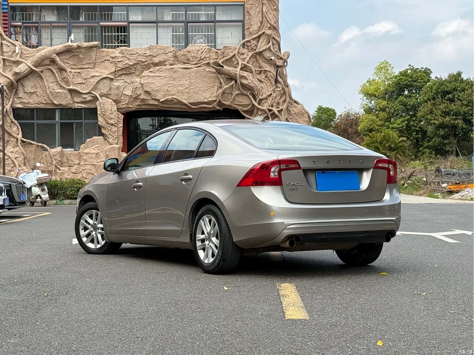 Volvo S60, 2015 4
