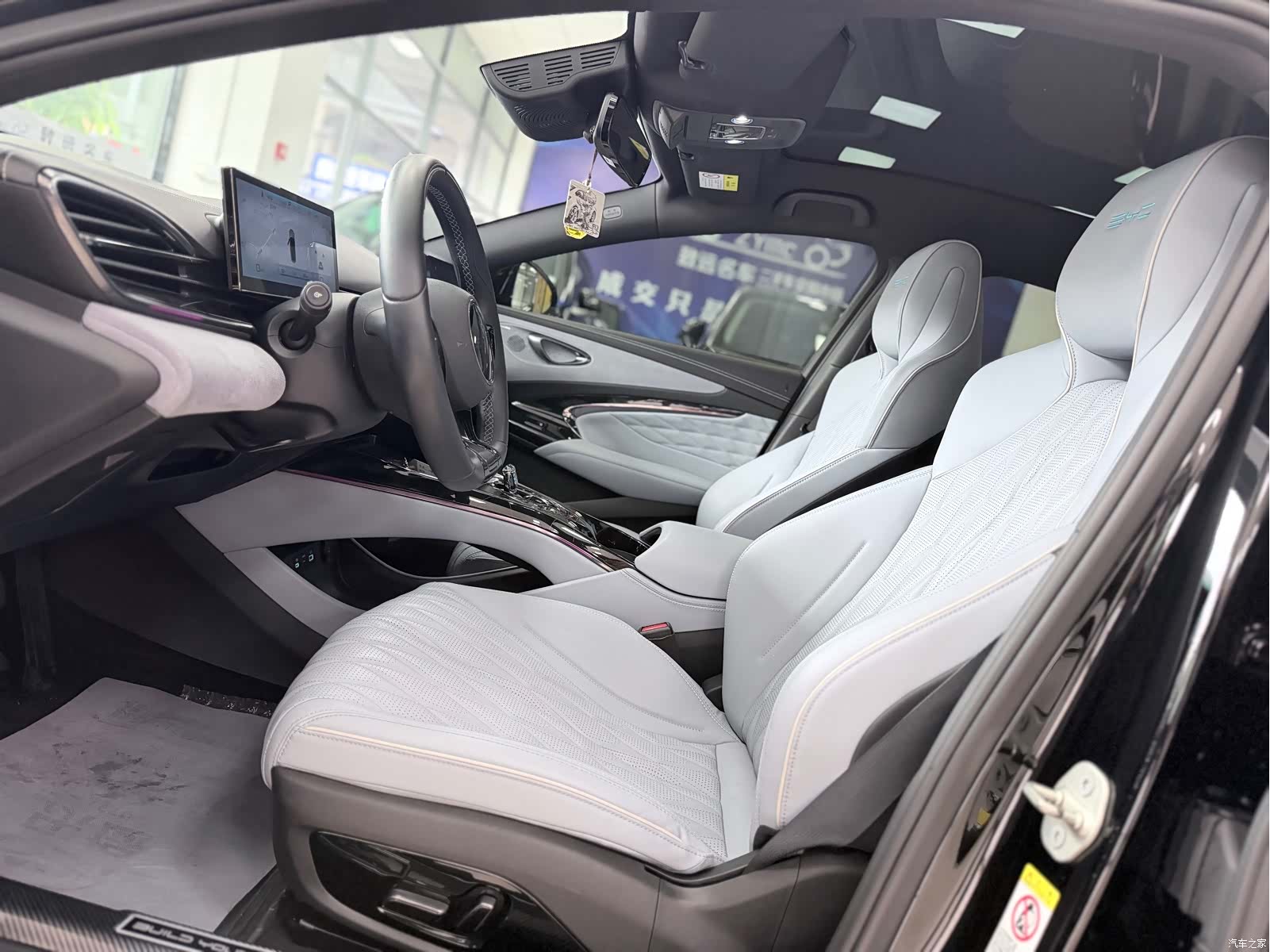 BYD Seal, 2023 7