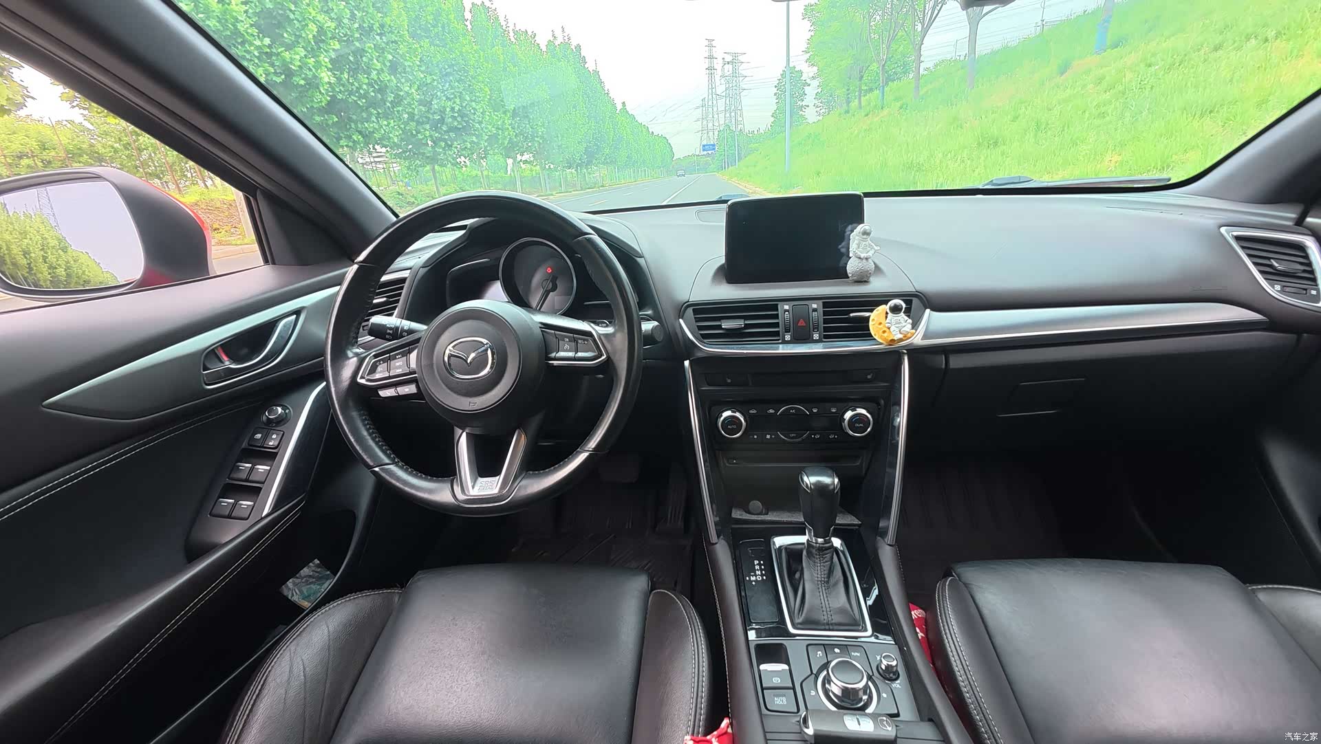 Mazda CX-4, 2017 11