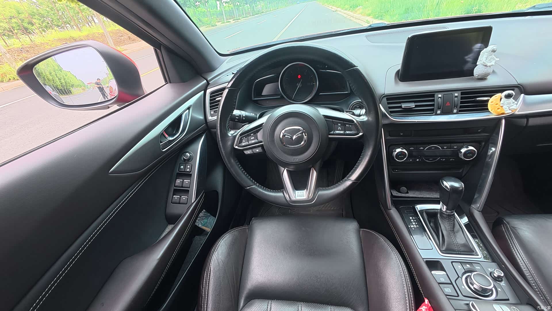 Mazda CX-4, 2017 13
