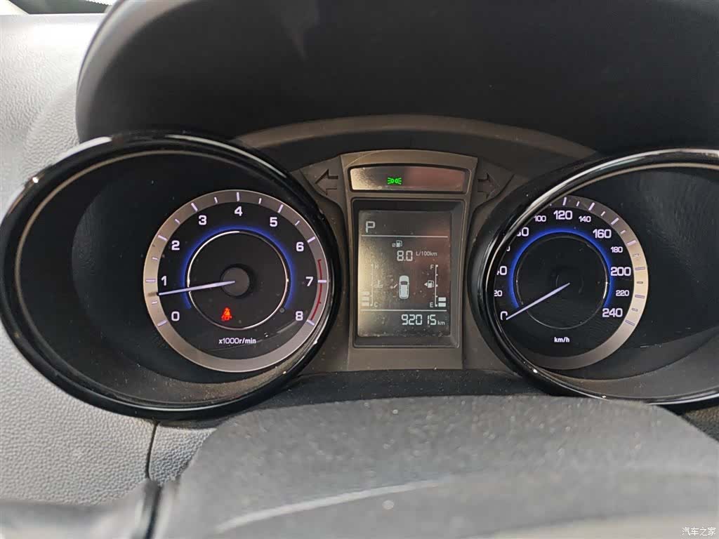 Changan CS15, 2016 8