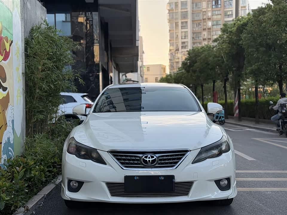 Toyota Reiz Toyota Reiz