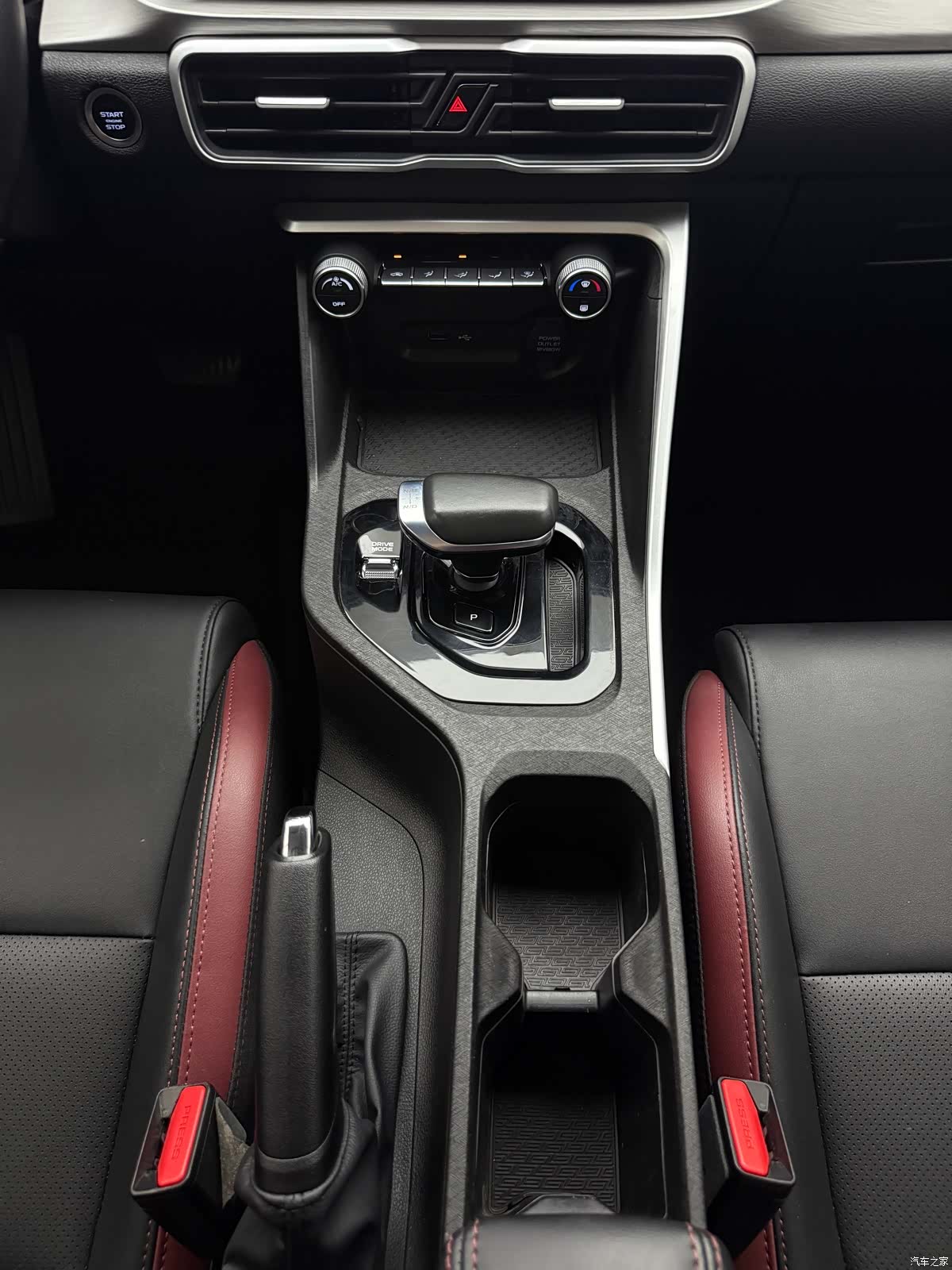 Geely Coolray, 2021 12