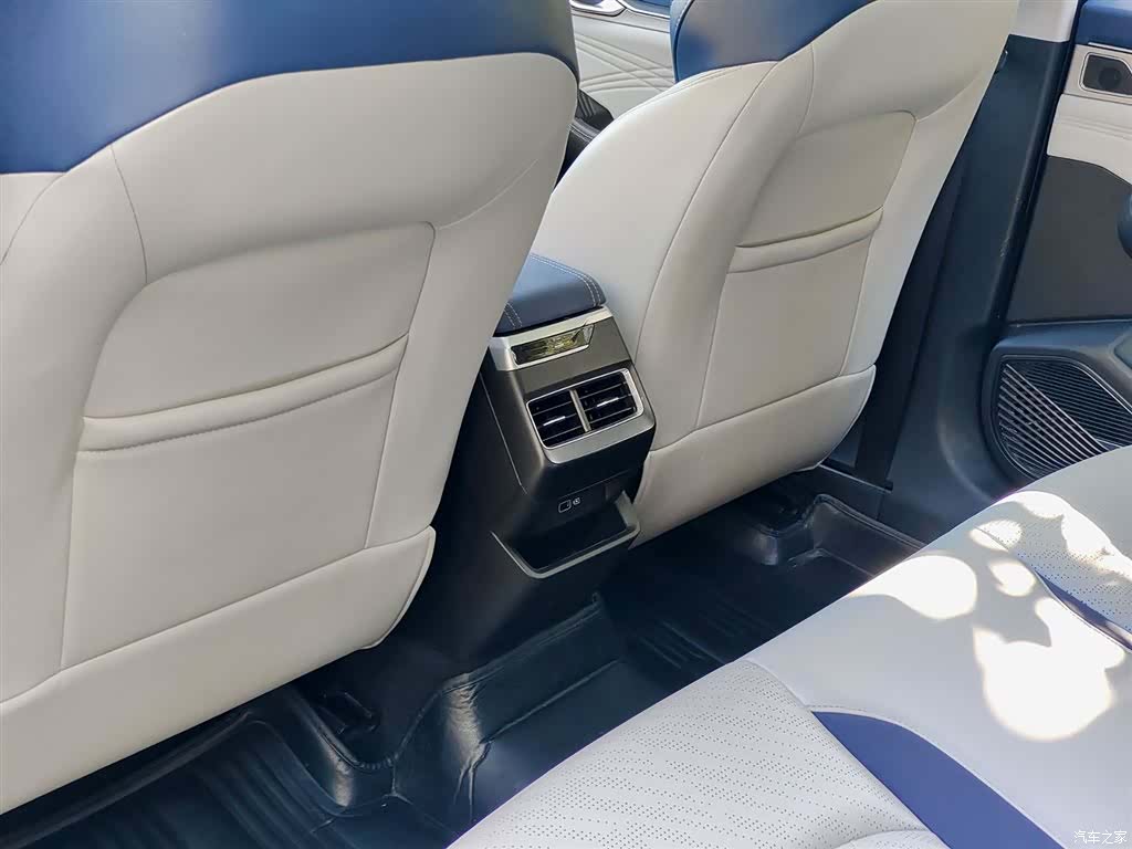 Geely Preface, 2021 9