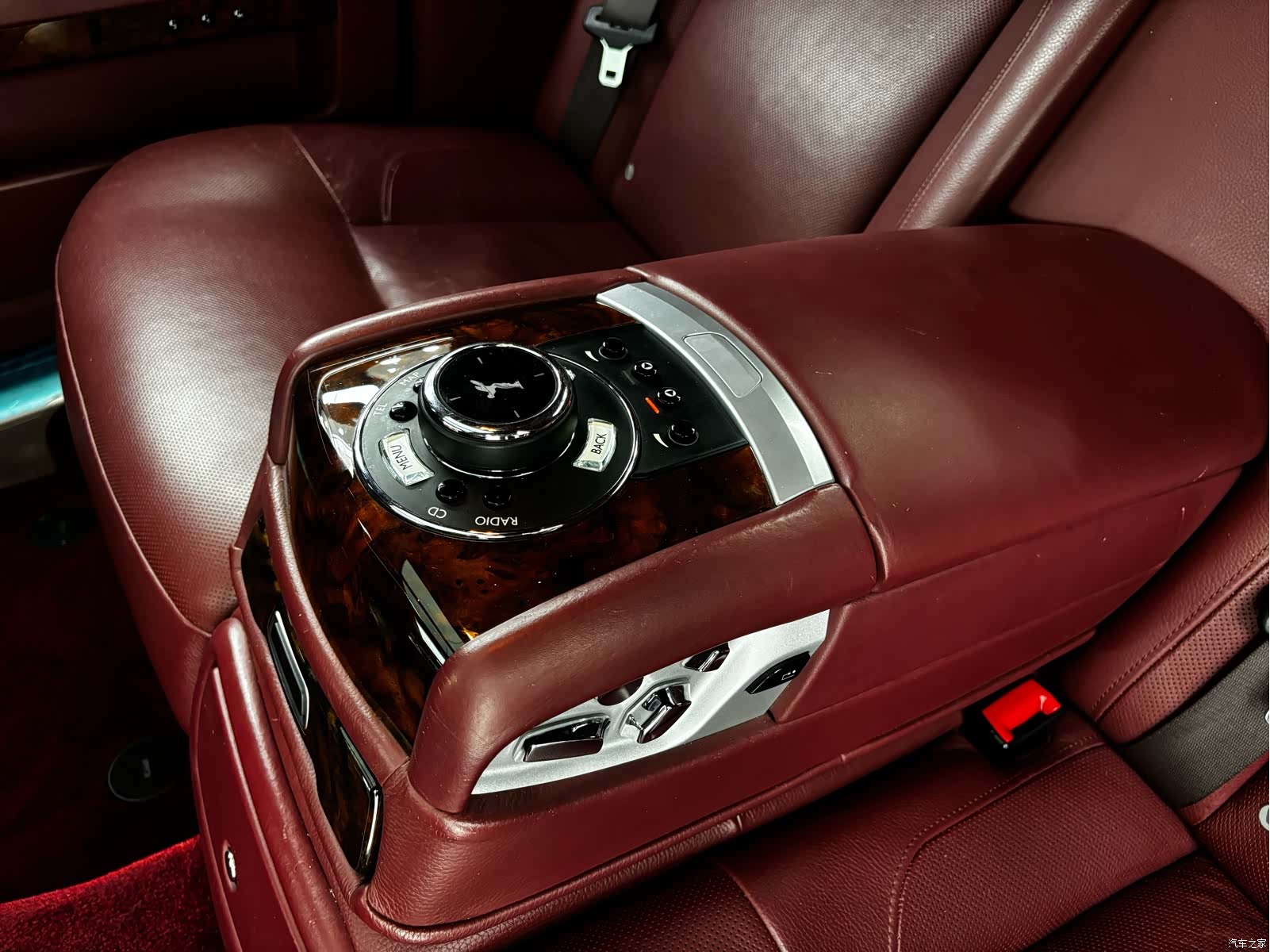 Rolls-Royce Ghost, 2016 23