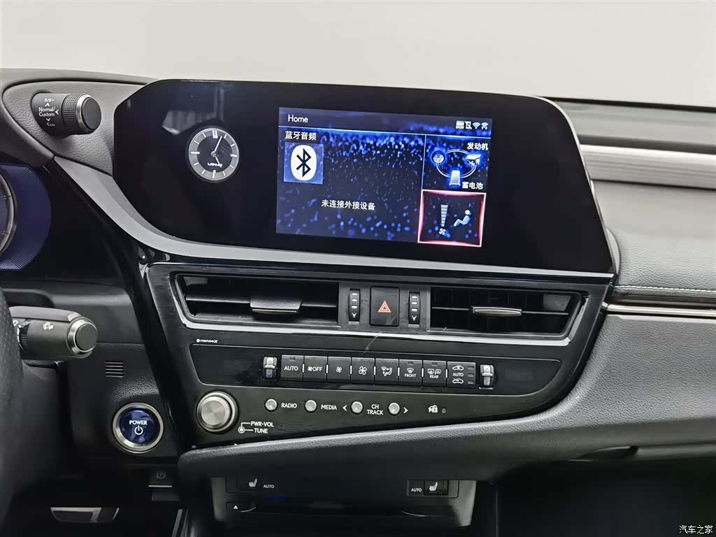 Lexus ES, 2022 12