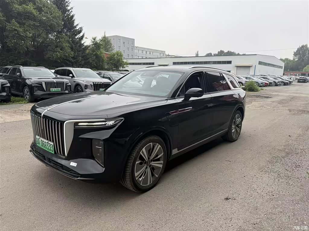Hongqi E-HS9, 2023 2