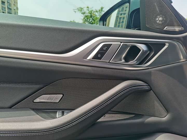 BMW i4 M 2023 M5 0