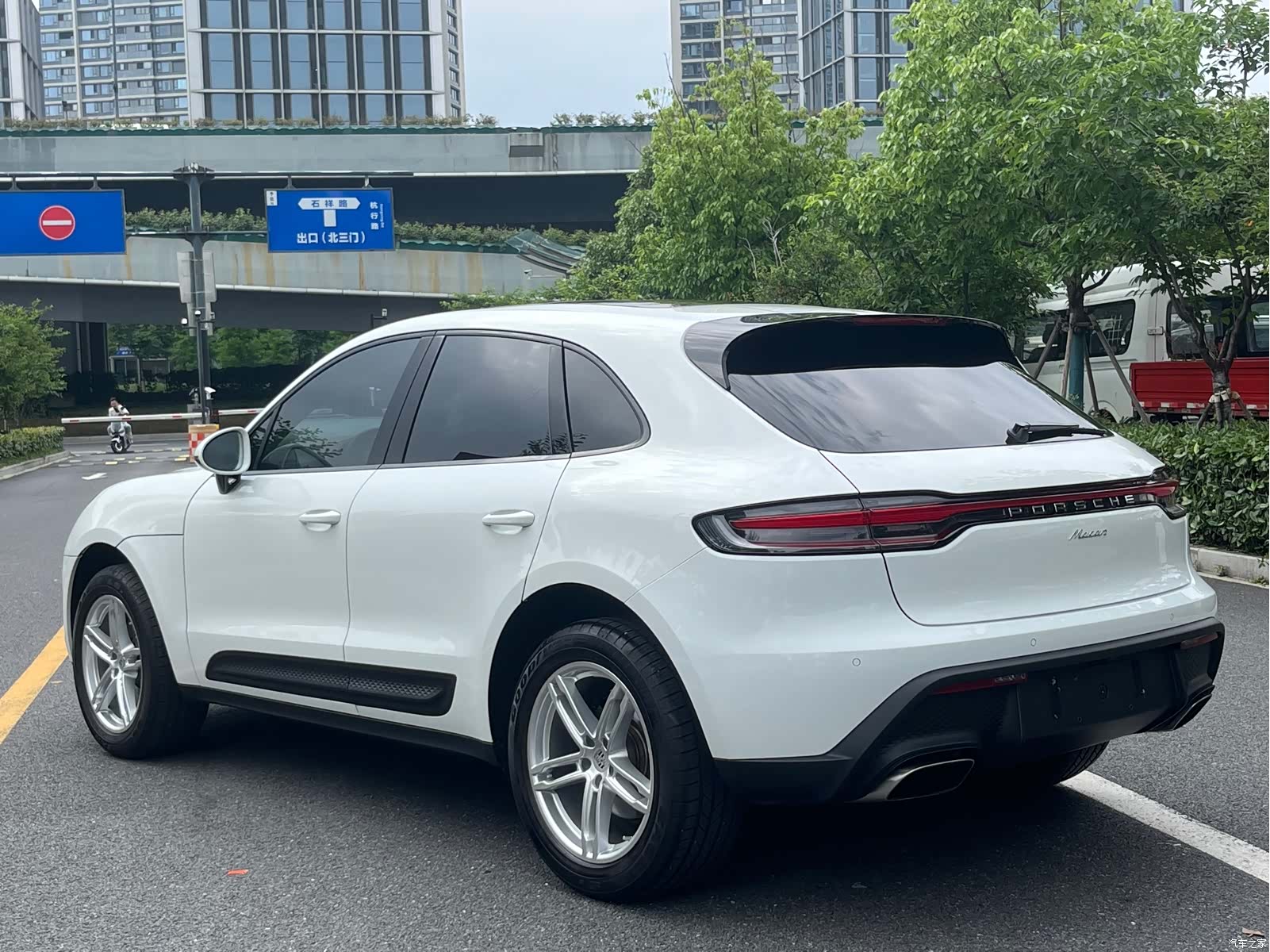 Porsche Macan, 2024 15