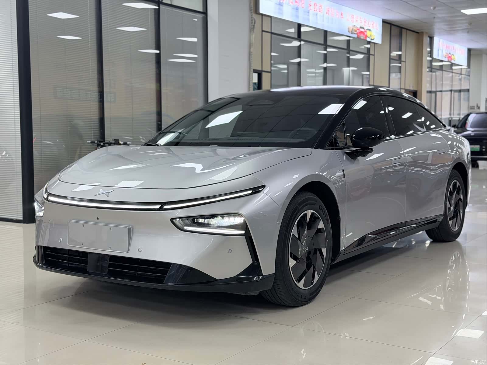 Xpeng P7, 2025 1