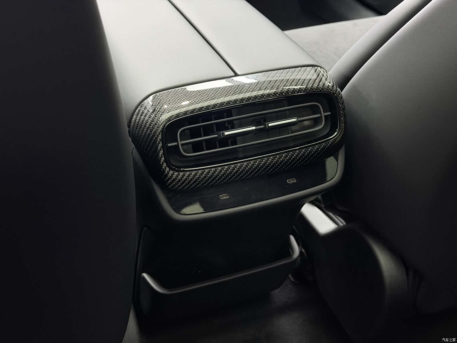 Xiaomi SU7, 2025 10