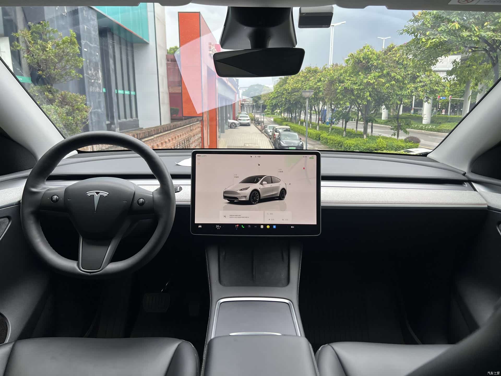 Tesla Model Y, 2023 11