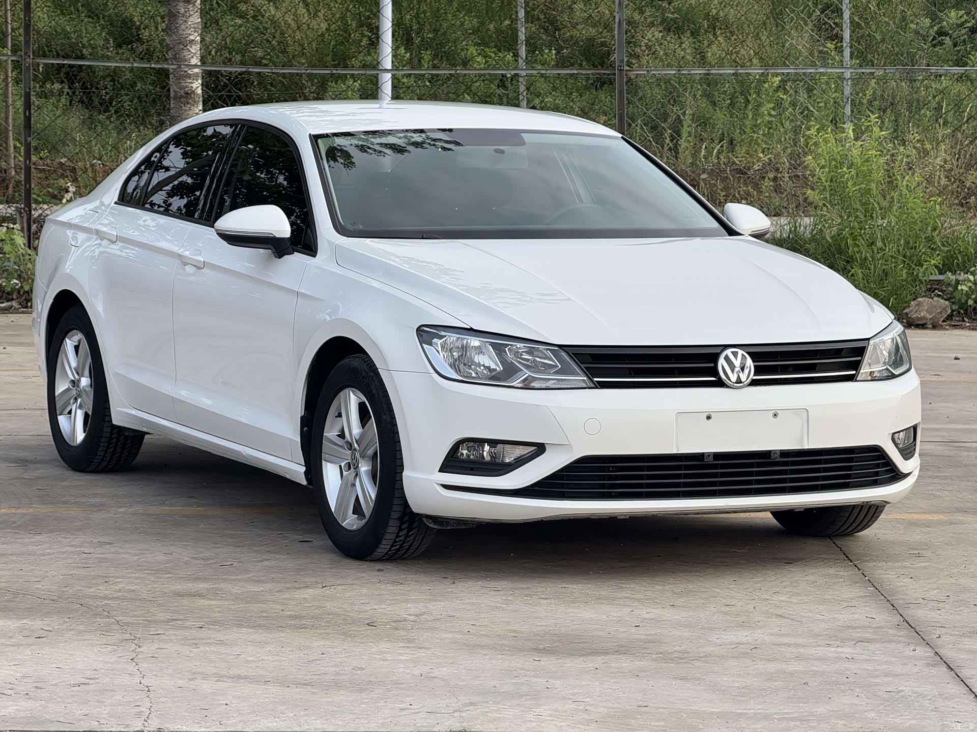 Volkswagen Lamando, 2016 3