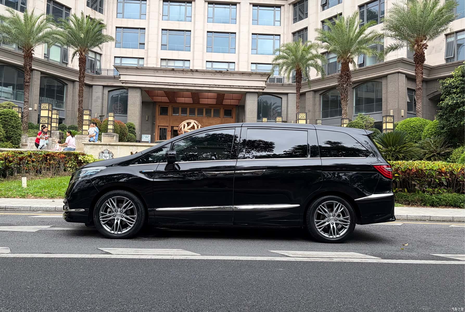 Honda Elysion, 2020 все фото
