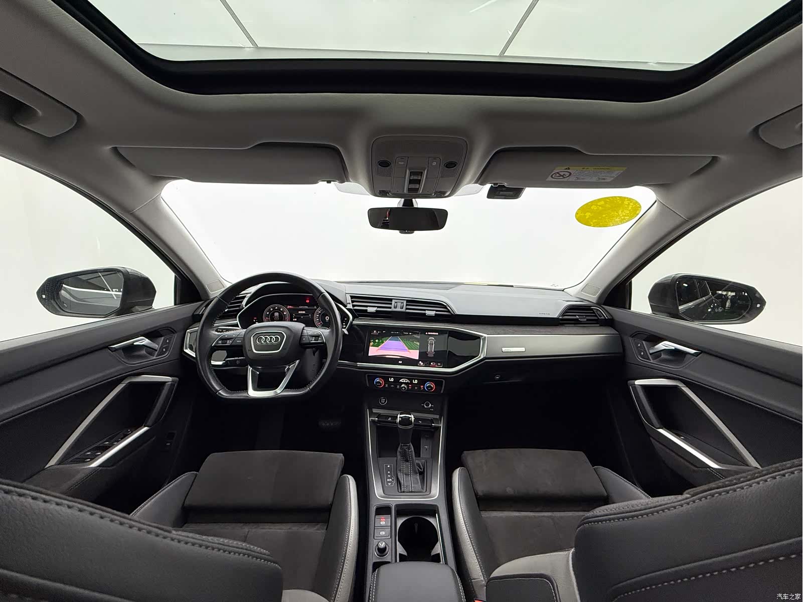Audi Q3, 2022 9