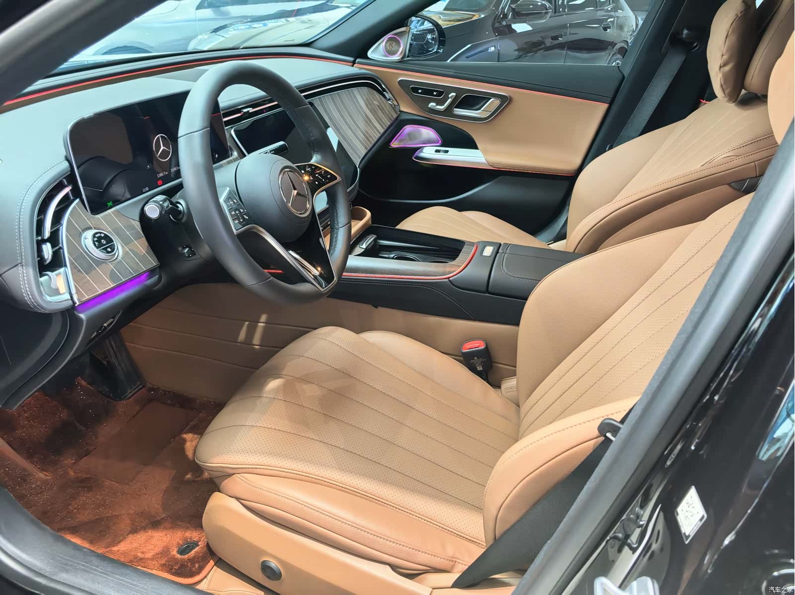 Mercedes-Benz E-Class, 2025 6