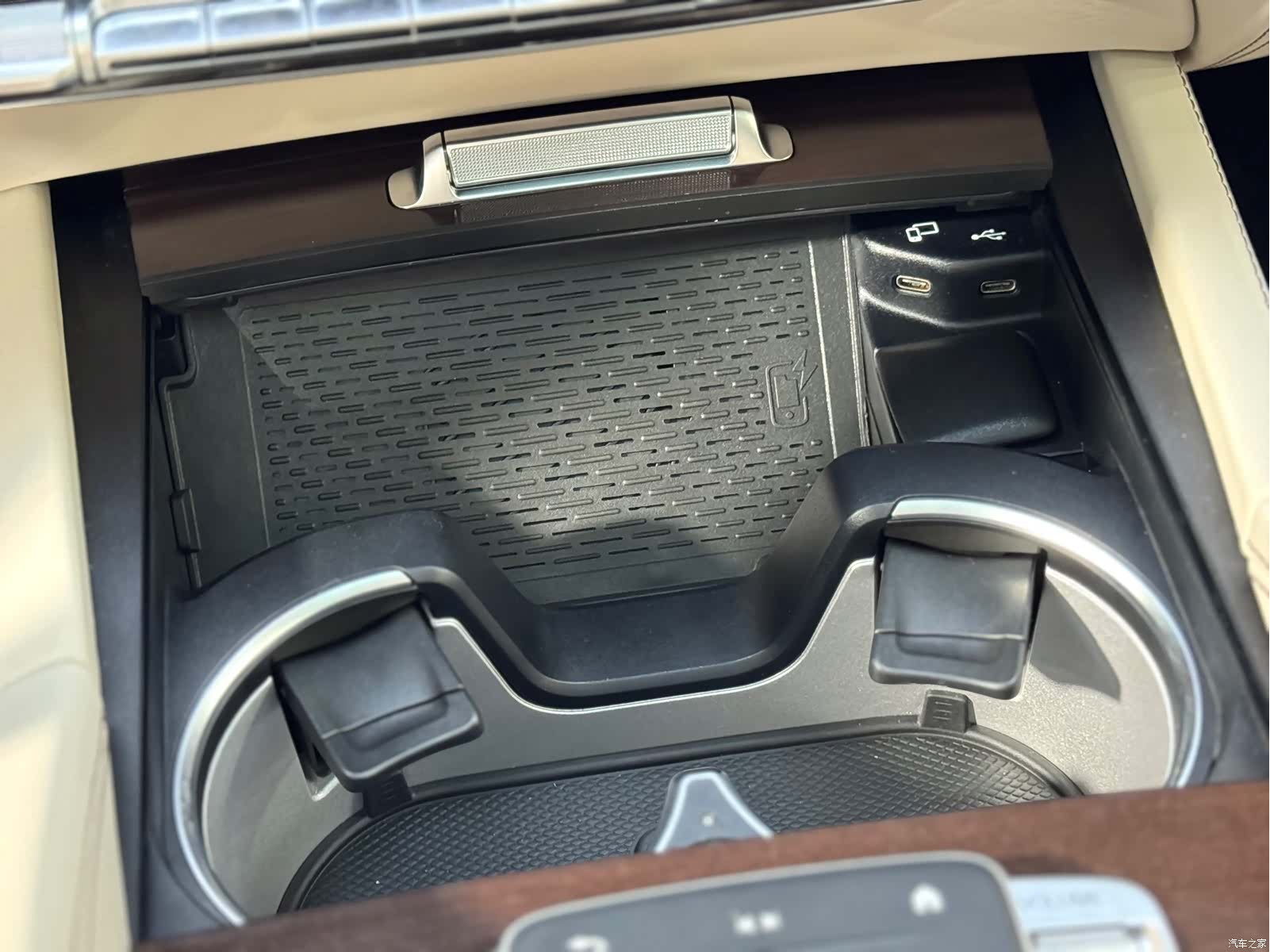 Maybach GLS, 2022 19