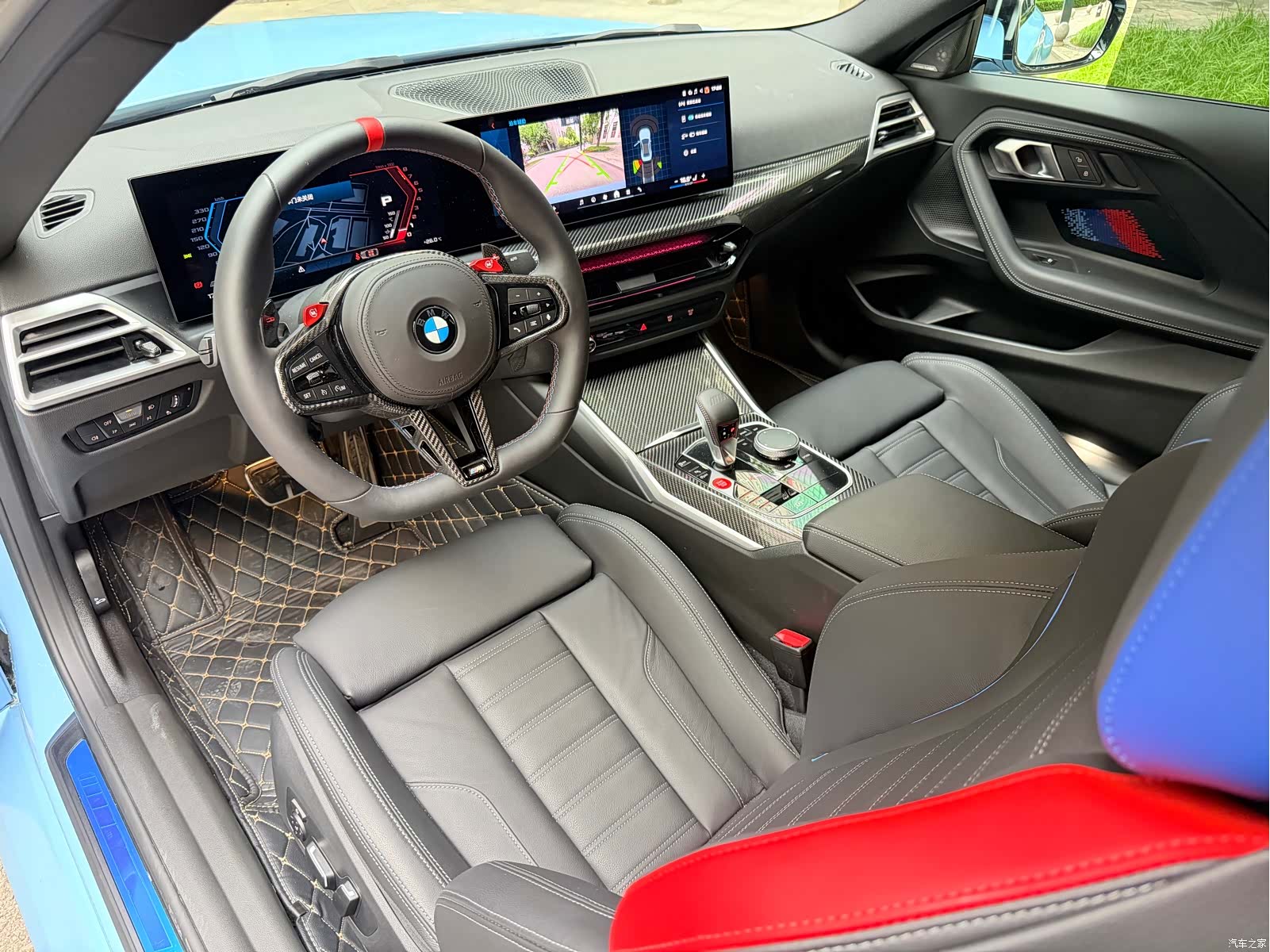 BMW M2, 2026 все фото