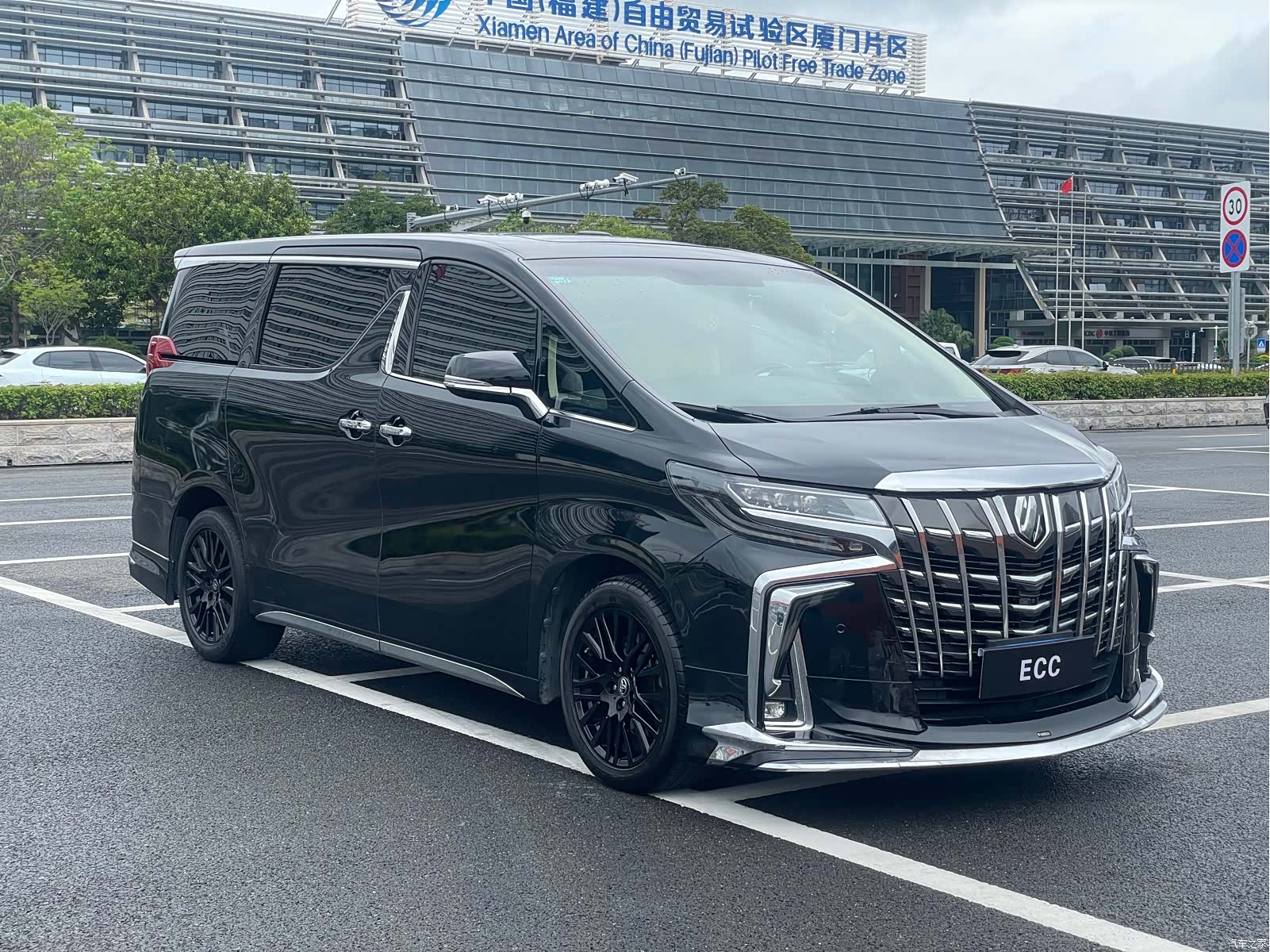 Toyota Alphard, 2016 7